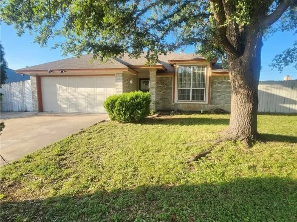2703 Woodlands Dr, Killeen, TX 76549