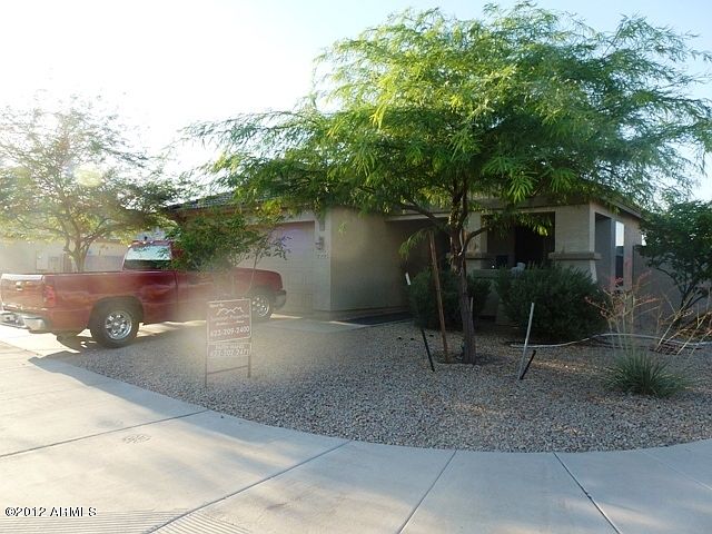 1st image of 2420 W Tamarisk Ave