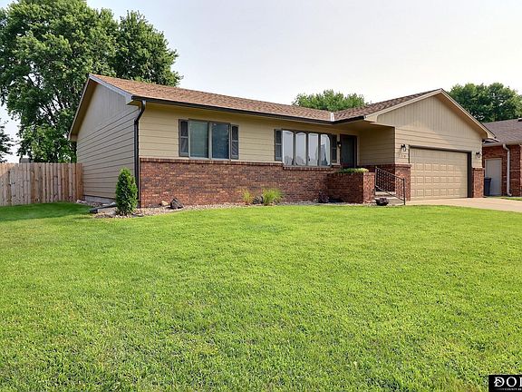 3rd image of 2316 Jean Dr