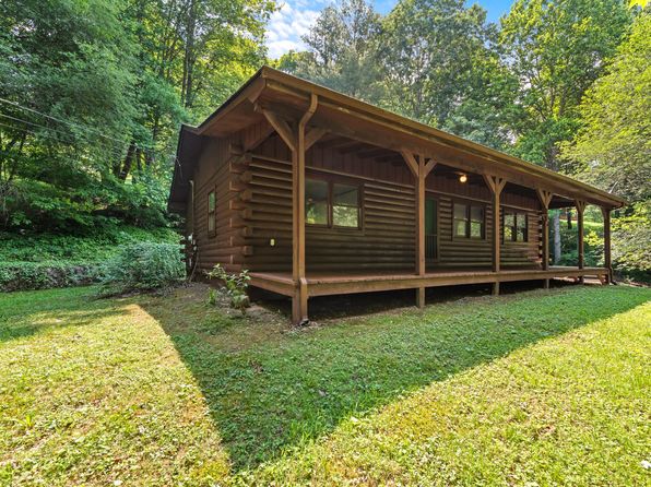 693 Mountain Lake Dr
