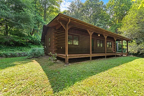 693 Mountain Lake Dr Photo 1