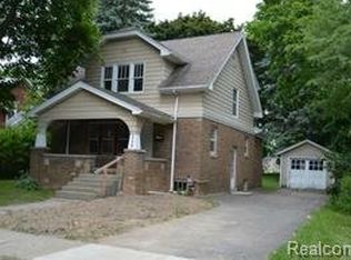 516 Fleming St, Howell, MI 48843