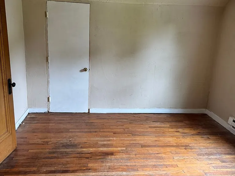 5225 Theodore St — Photo 4
