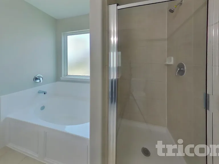 8515 Bartletts Harbor Ct — Photo 12