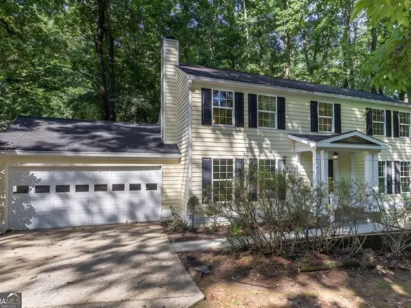 235 Cedar Dr, Peachtree City, GA 30269