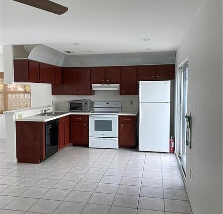 4th image of 9929 NW 9th Ct