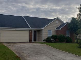 1533 Sweetwater Dr, Warner Robins, GA
