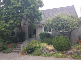 906 37th Ave, Seattle, WA 98122