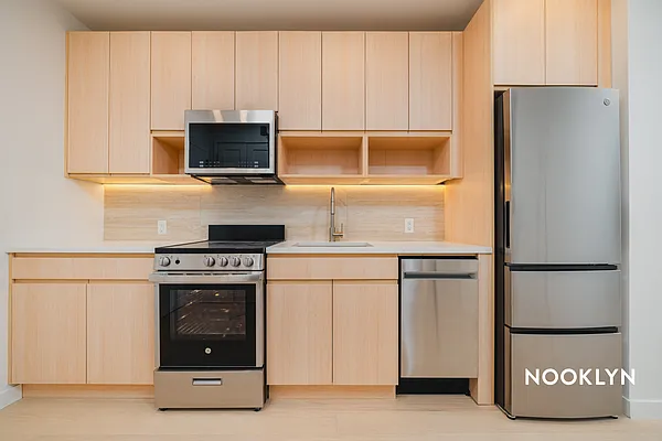 Rented by Nooklyn NYC LLC | media 42