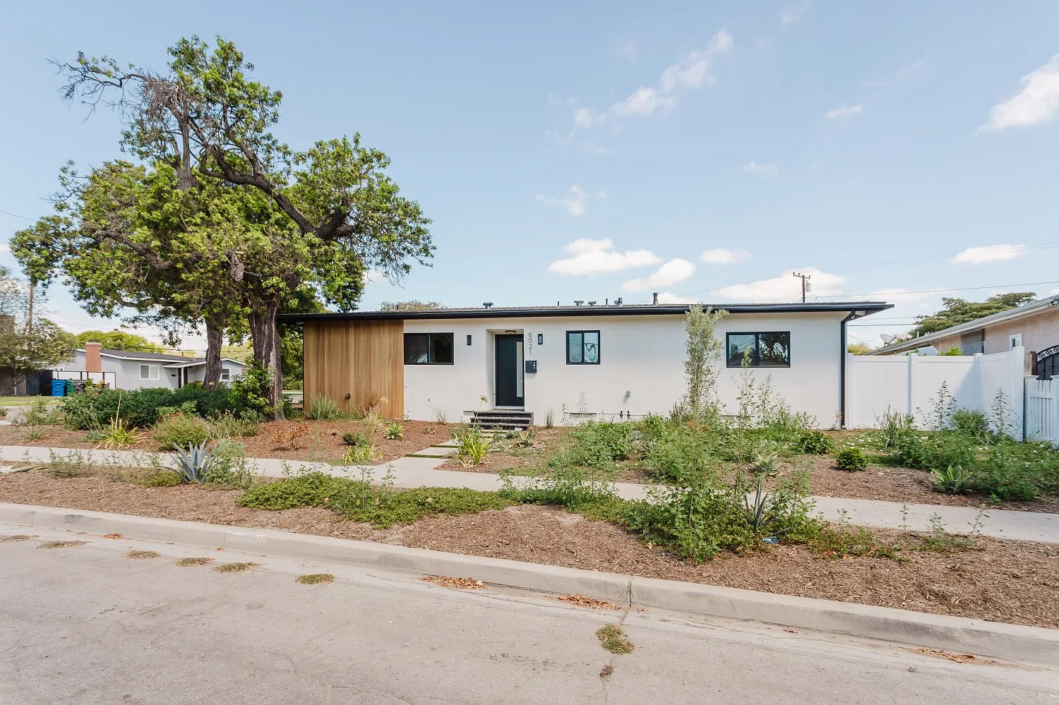 3 bed, 1248 sqft, $4,500 — Photo 4