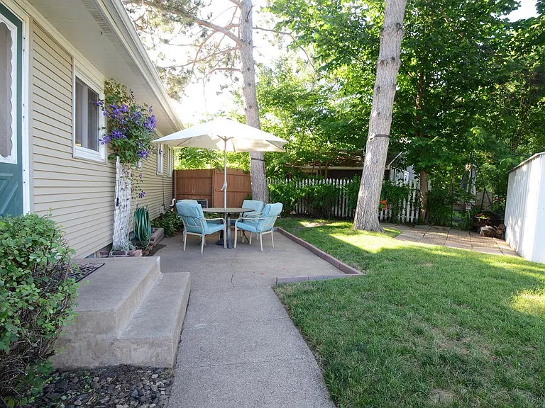 Private Backyard Patio perfect spot for the BBQ