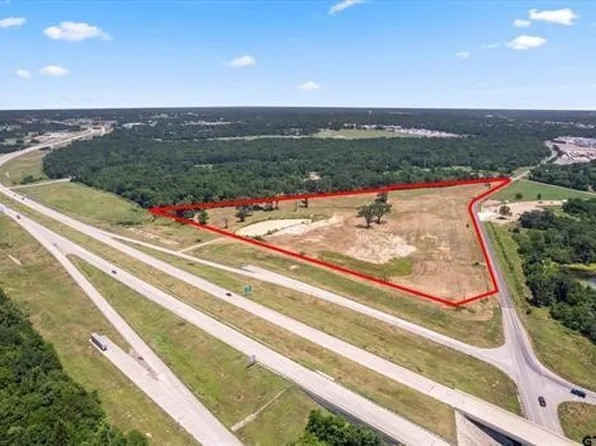 428 Monticello Rd, Mount Pleasant, TX 75455