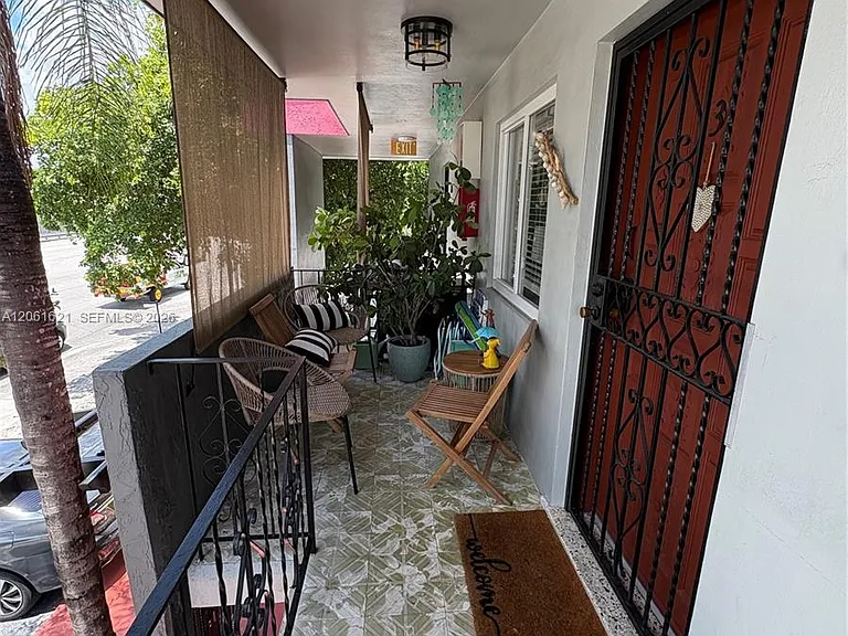 191 NW 17th Ave #3 — Photo 25