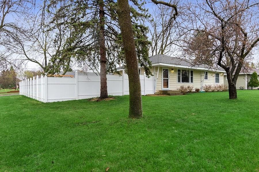 むむページ 11441 Wren St NW, Coon Rapids, MN 55433 | Zillow
