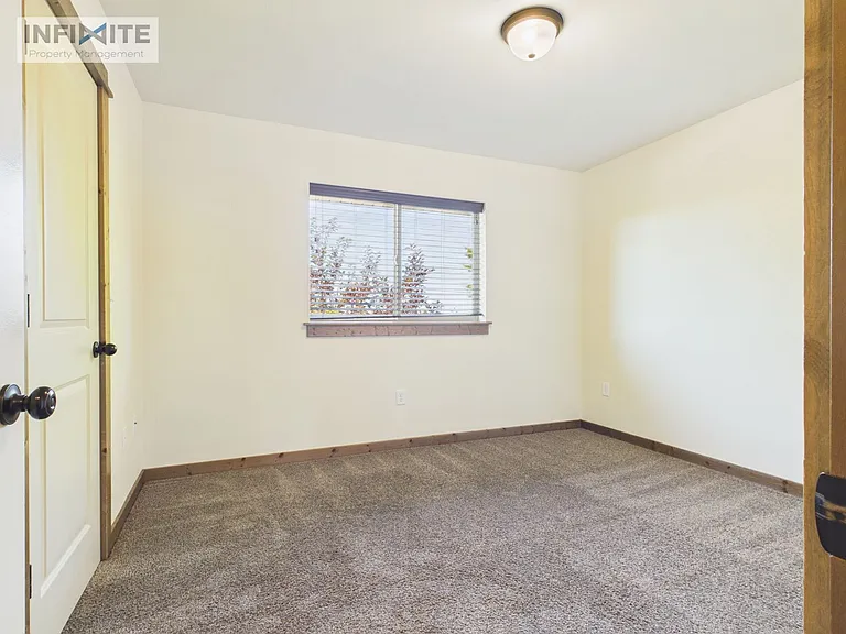 2767 Fen Way #A — Photo 8