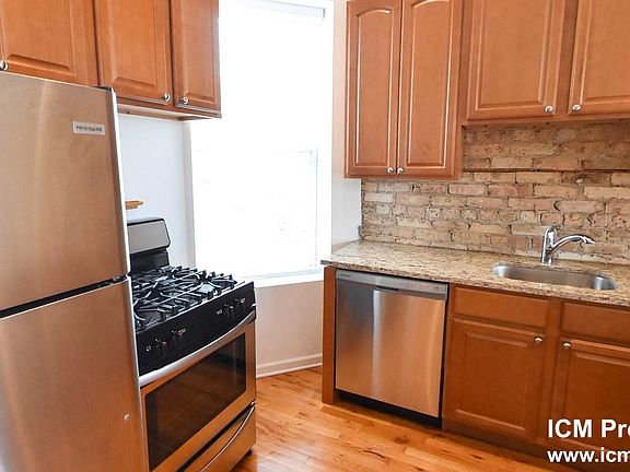 4th image of 2450 N Southport Ave #3KK
