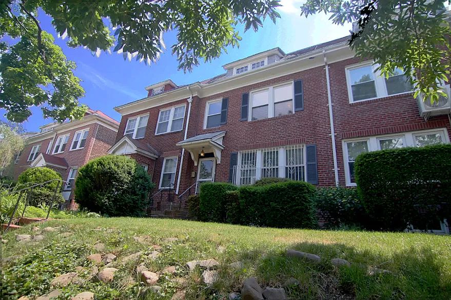 1st image of 6816 Dartmouth St
