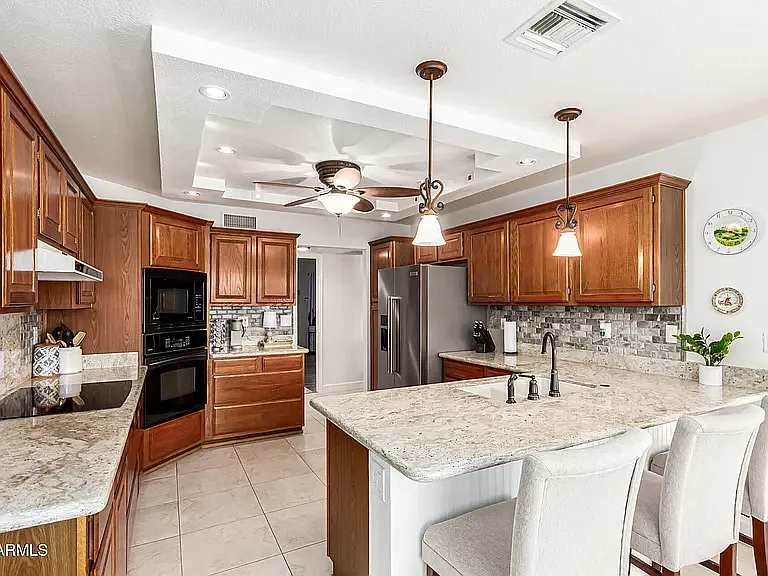 W Ravenswood Dr, Sun City West — Photo 4