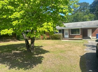 318 Jefferson Dr, Fayetteville, NC 28304