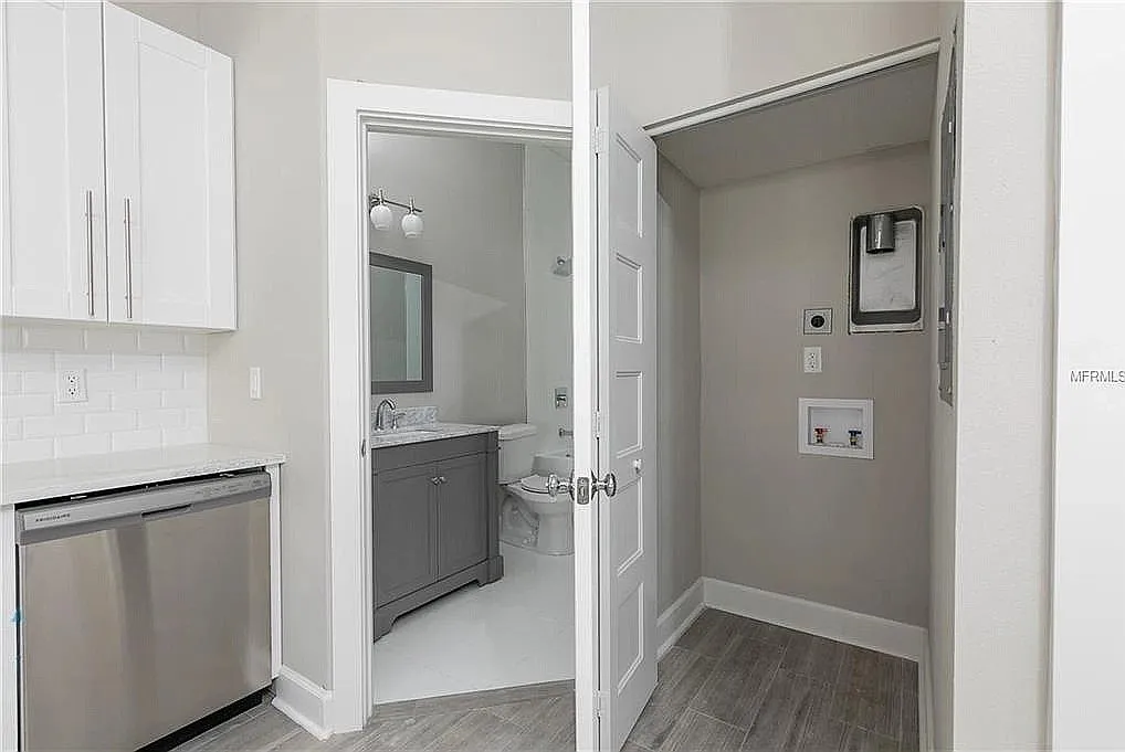 1 bed, 550 sqft, $2,100 — Photo 3