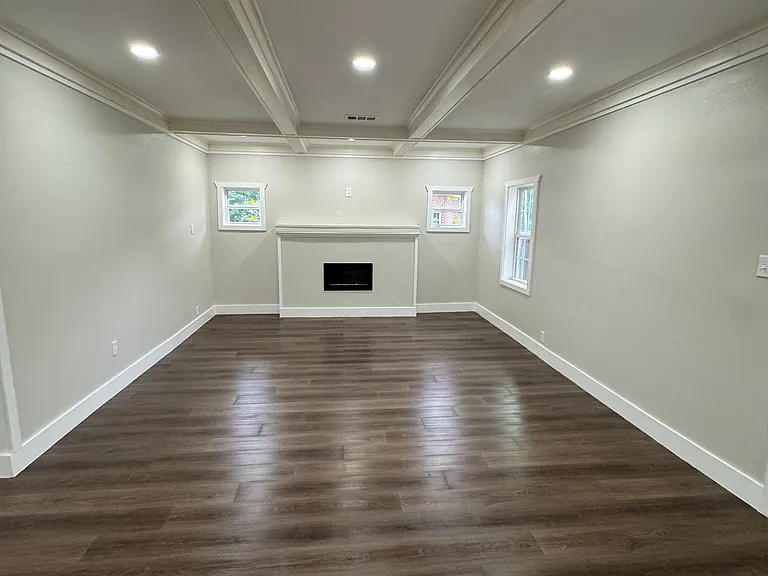 809 Caver St #1 — Photo 3