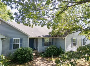 179 Fowler Ln, Clyde, NC 28721