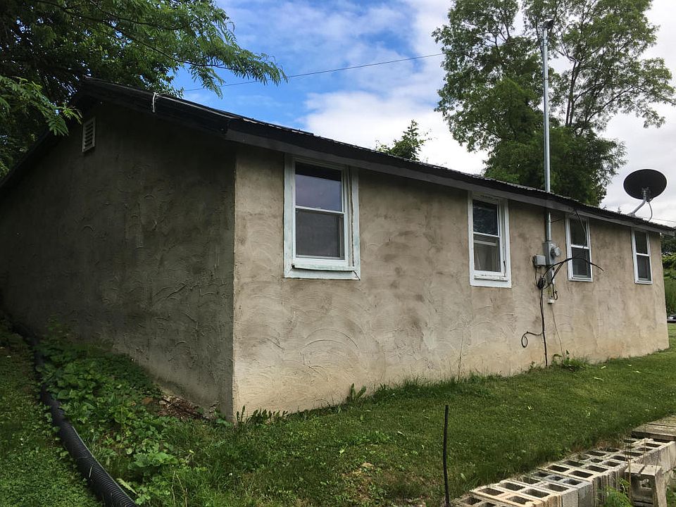 2nd image of 609 Furnace Ave