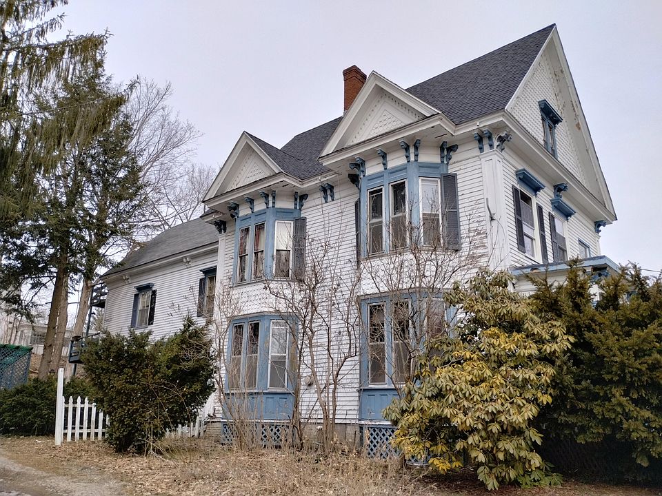 12 Mt Vernon Street, Gardiner, ME 04345 | MLS #1554645 | Zillow