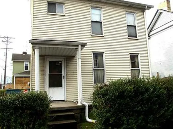 2 Walnut St, Natrona Heights, PA 15065