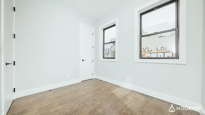 Rented by Nooklyn NYC LLC | media 18