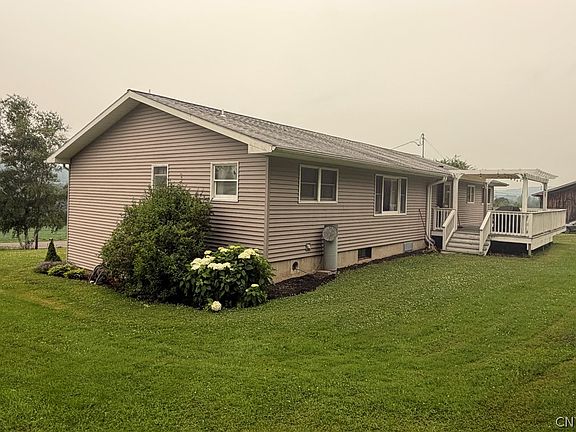 5th image of 2044 McGraw Marathon Rd