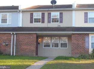 206 Hyacinth Ct, Quakertown, PA 18951