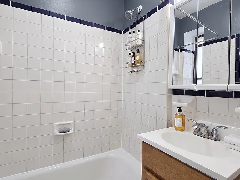 215-219 W 145th St #18 — Photo 5