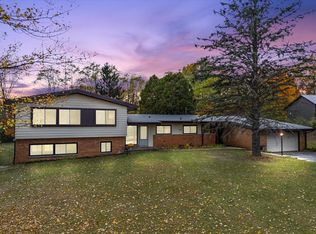 4721 Timbercrest Dr, Cedarburg, WI 53012