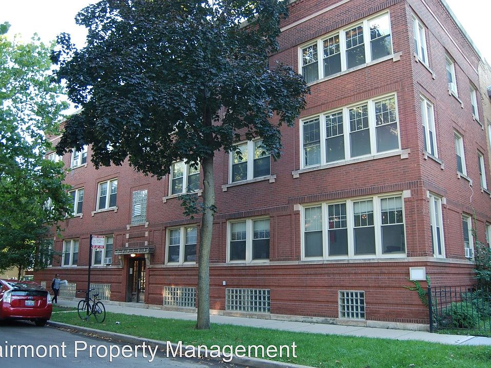 1st image of 3418 N Lakewood Ave #2S