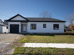 236 Elizabeth St UNIT B, Southwest Middlesex, ON N0L 1M0