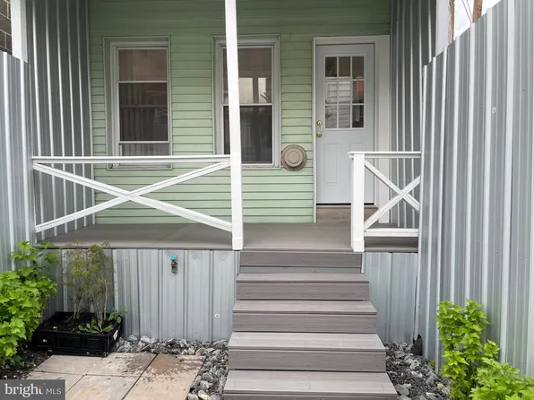 210 Harrison St, Pottsville, PA 17901