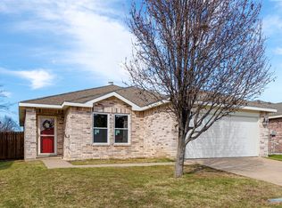 5205 Royal Burgess Dr, Fort Worth, TX 76135
