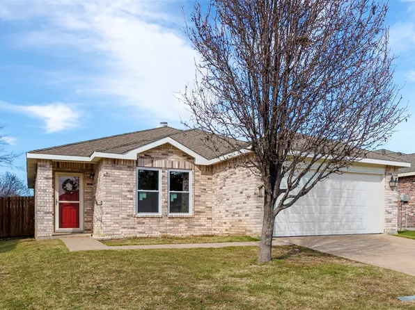 5205 Royal Burgess Dr, Fort Worth, TX 76135