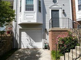12306 Field Lark Ct, Fairfax, VA 22033