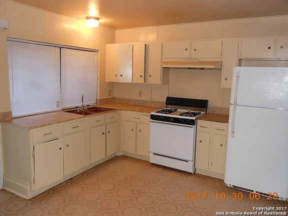 3rd image of 5315 Indian Desert St