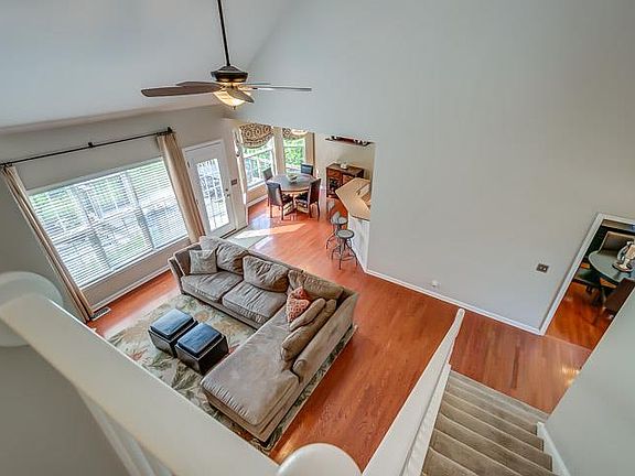 5th image of 3103 Millbank Ln