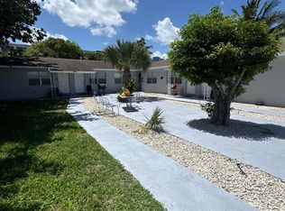 914 3rd St APT 2, West Palm Beach, FL 33401