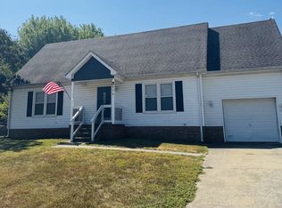 926 Arrow Cir, Oak Grove, KY 42262