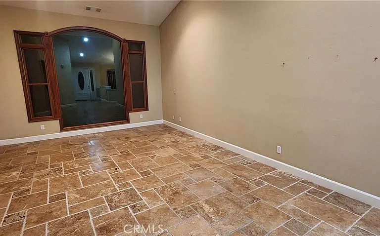 1961 Vineyard View Ln — Photo 32
