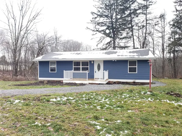 548 New Castle Rd, Slippery Rock, PA 16057
