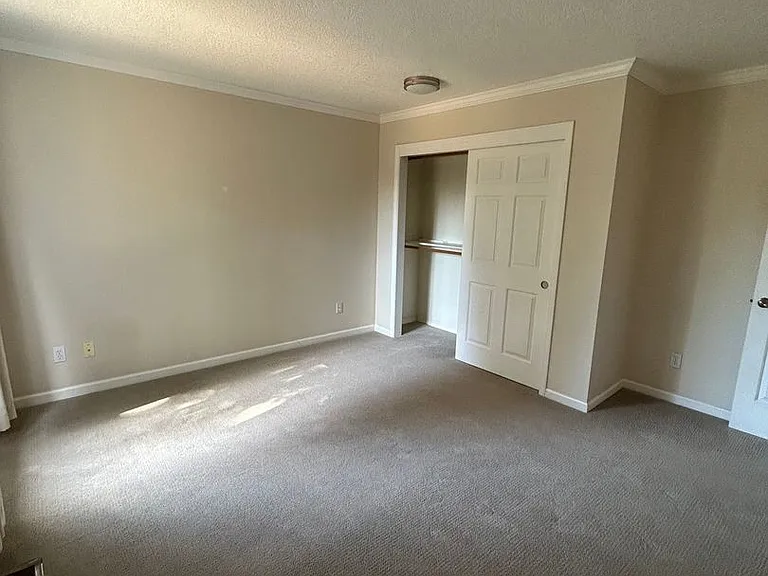 8827 SW 90th Ave — Photo 18