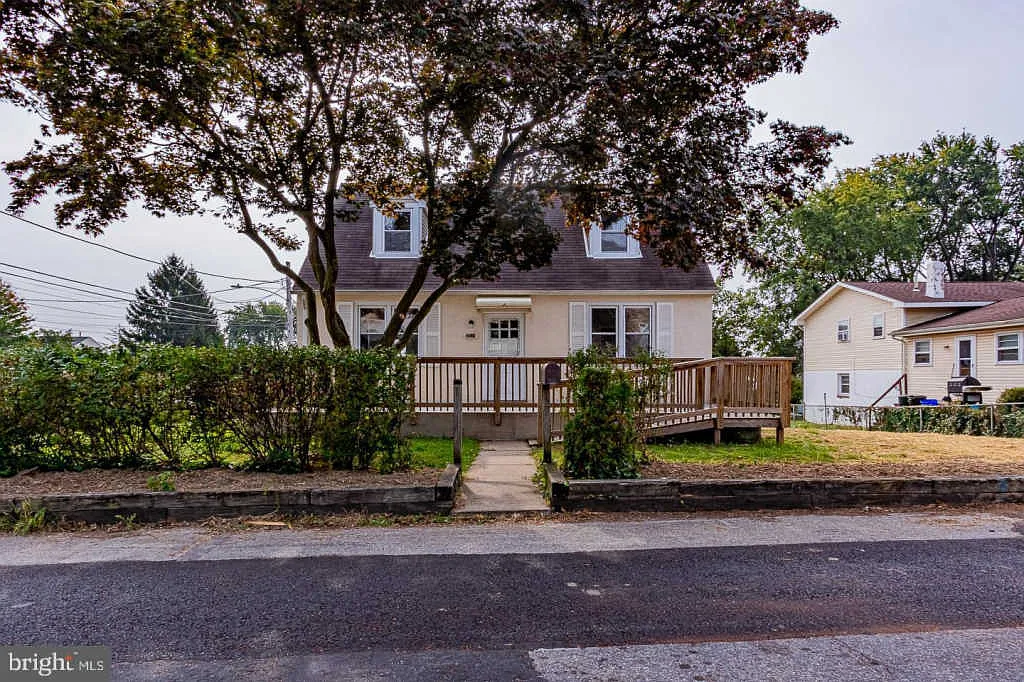 3850 Ann St photo 1