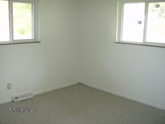 5th image of 4414 S Foltz St
