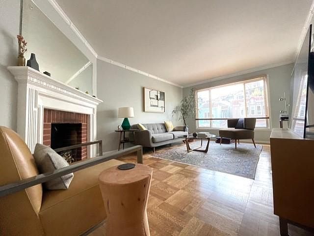 1st image of 22 Norwich St